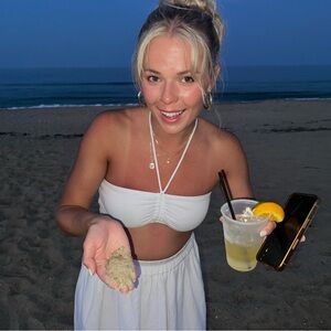 Meet your Posher, Nora